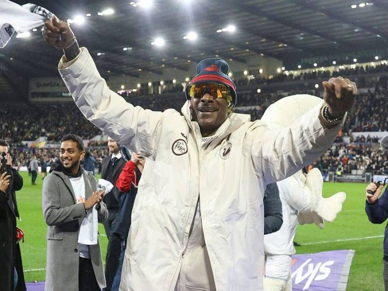 Snoop Dogg in Swansea