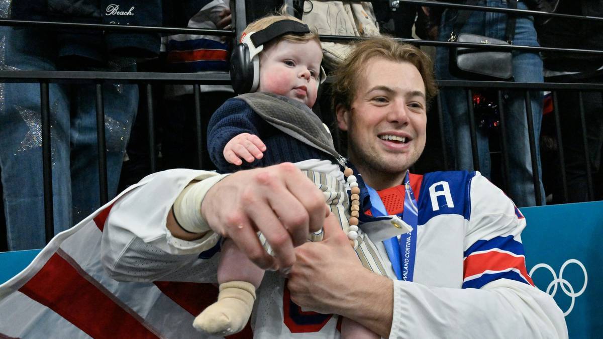 Entschuldigt sich: Olympiasieger Charlie McAvoy