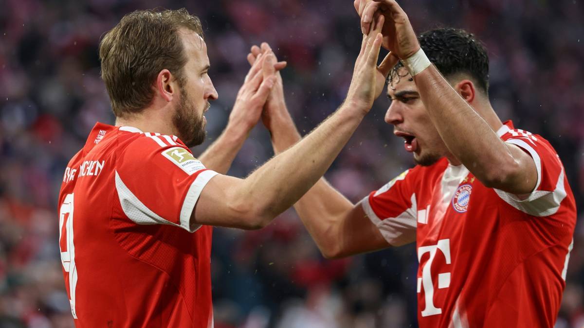 Harry Kane (l.) und Aleksandar Pavlovic wollen weiter jubeln