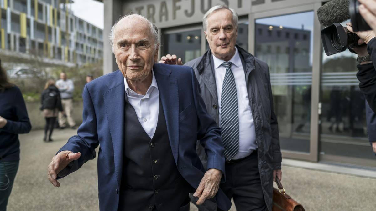 Blatter (l.) war bis 2016 FIFA-Präsident