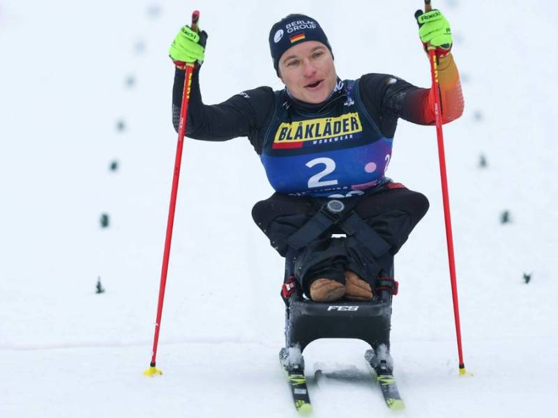 Anja Wicker jubelt über Bronze