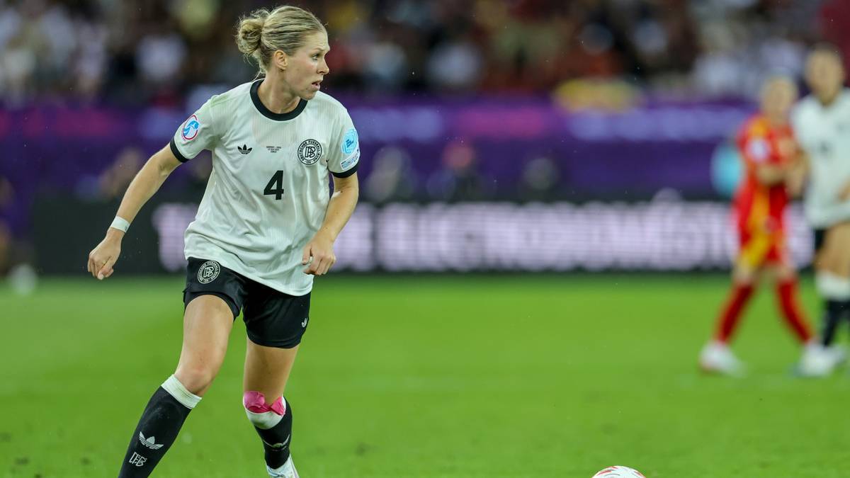 Lieber auf echtem Rasen unterwegs: Rebecca Knaak