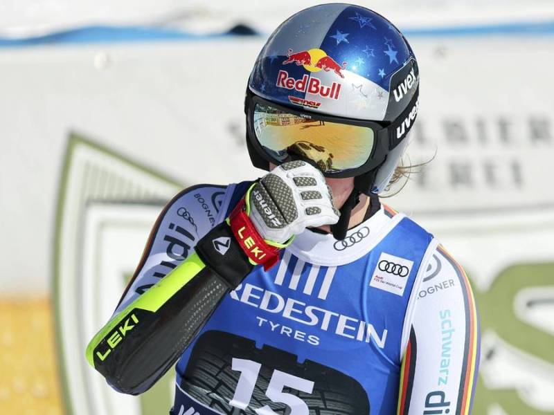 Enttäuschung: Emma Aicher nach dem Aus im Super-G