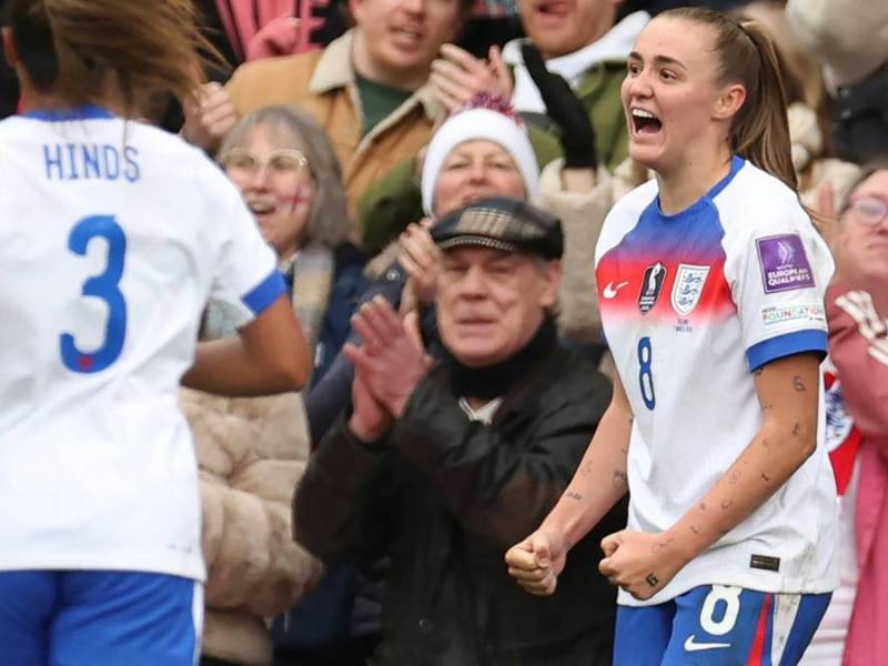 Georgia Stanway bejubelt ihren Treffer